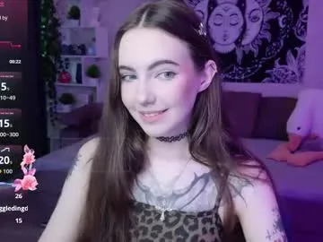 naugghtynikki Image 10