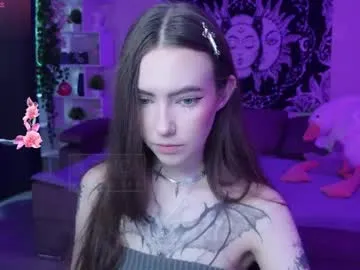 naugghtynikki Image 7