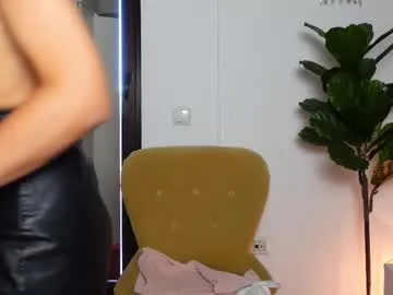 ninacrystal Image 11