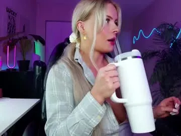 oliviaowens Image 12