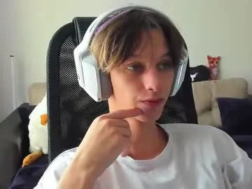 ostin_meoww Image 16