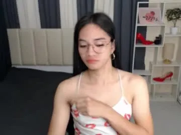 petiteasianmarian Image 16