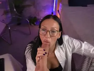 playboybrunette Image 5