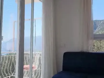 polynessia's Thumb Image