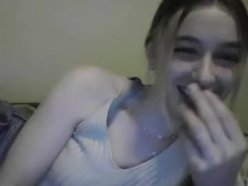 roxiethefox's Thumb Image