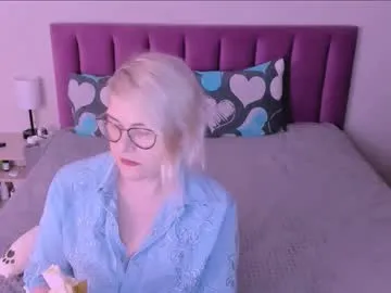 sabrinamacmarren Image 12