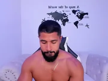 santiago_huntt Image 10