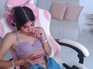 selena_cat5 Image 19