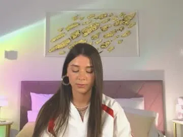 violetta_finch Image 2