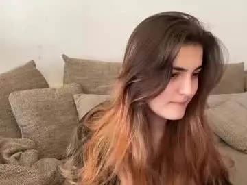 vivalenti_kiss Image 9