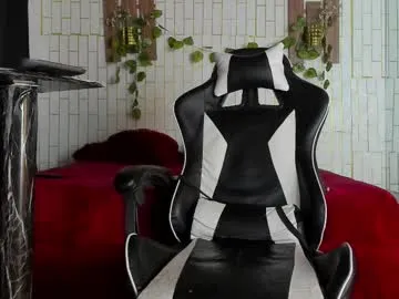 yacksson_lawrence Image 12