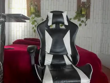 yacksson_lawrence Image 15