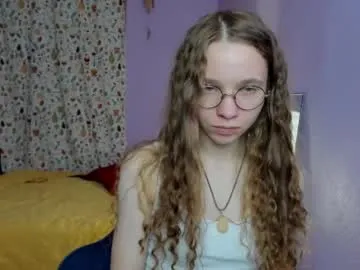 your_leslie Image 15