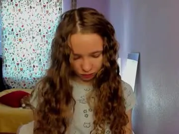 your_leslie Image 19