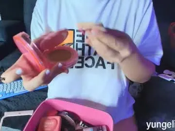 yungelitamor_ Image 12