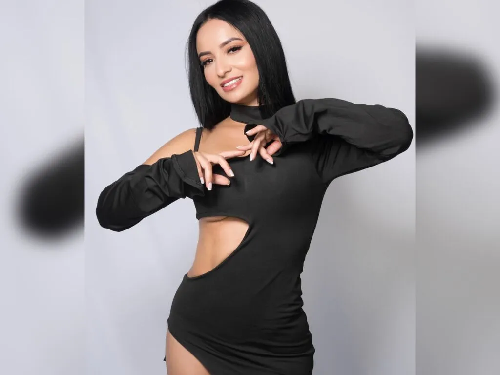 AlexaTovar's Thumb Image