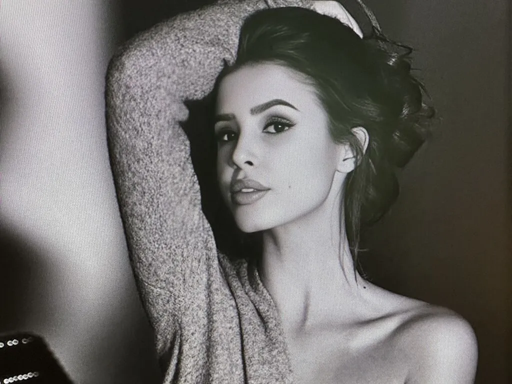 CoryGlam's Thumb Image